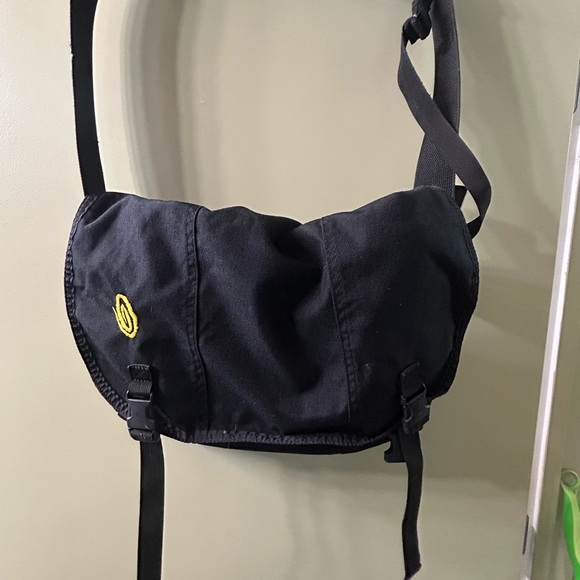 Timbuk2 Black Messenger Bag with Yellow Logo